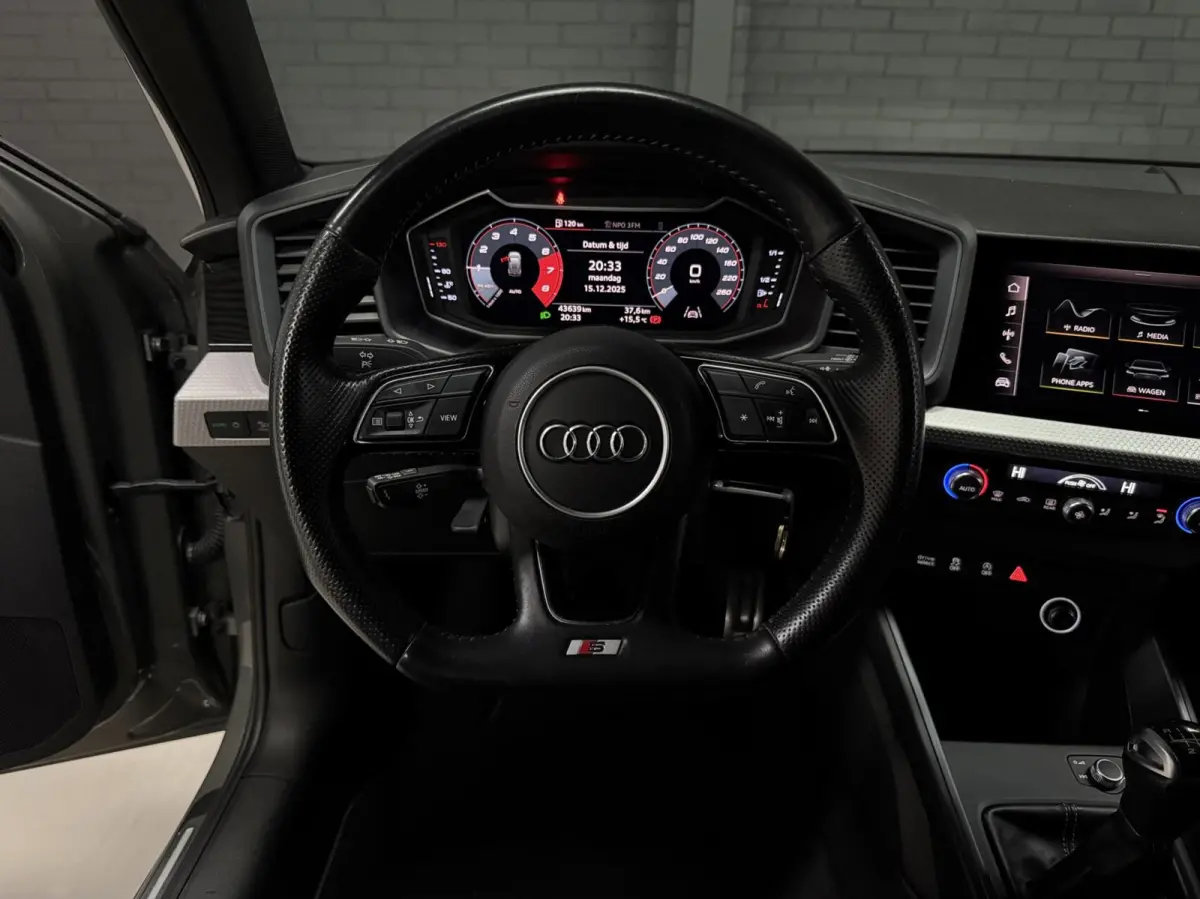 30 TFSI | 3x S-Line | CarPlay | Led | PDC