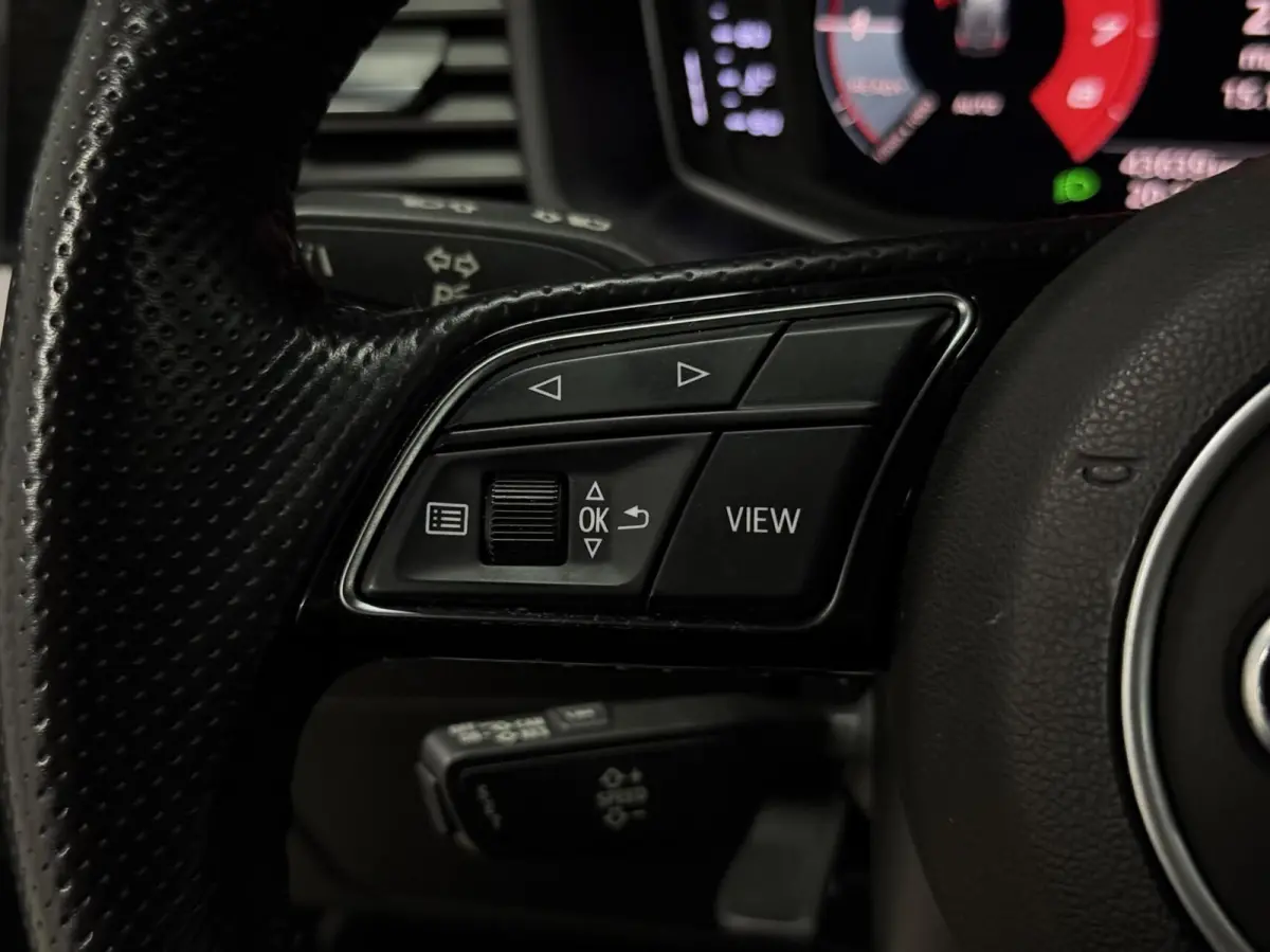 30 TFSI | 3x S-Line | CarPlay | Led | PDC
