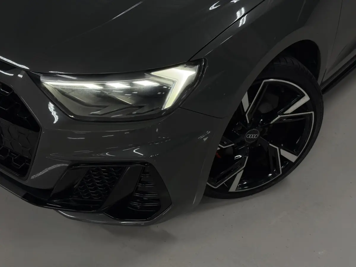 30 TFSI | 3x S-Line | CarPlay | Led | PDC
