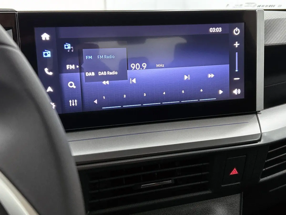 1.2 110pk Turbo Hybrid Edition | Nieuw Model | Camera | AppleCarplay/AndroidAuto | Draadloze Oplader | Airco | Cruise Control |