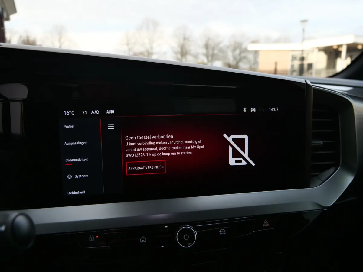 1.2 Turbo Ultimate 130 Pk Automaat Camera / DAB / Apple Carplay / Stoelverwarming / Massage stoel