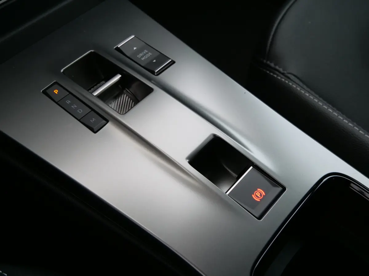 1.2 Turbo Ultimate 130 Pk Automaat Camera / DAB / Apple Carplay / Stoelverwarming / Massage stoel
