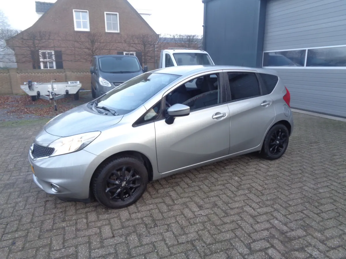 1.2 DIG-S Connect Edition navigatie, climate controle,trekhaak, keyless