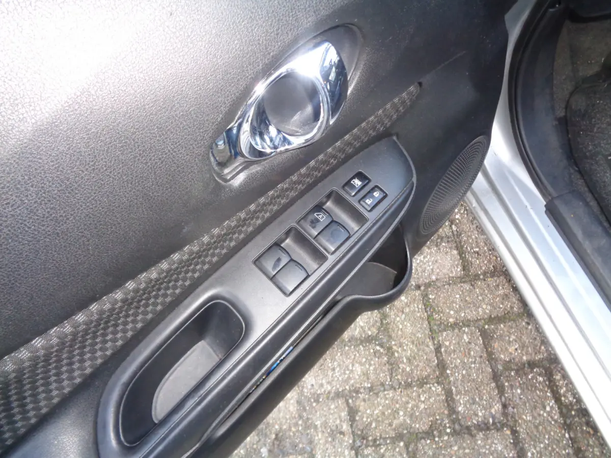 1.2 DIG-S Connect Edition navigatie, climate controle,trekhaak, keyless