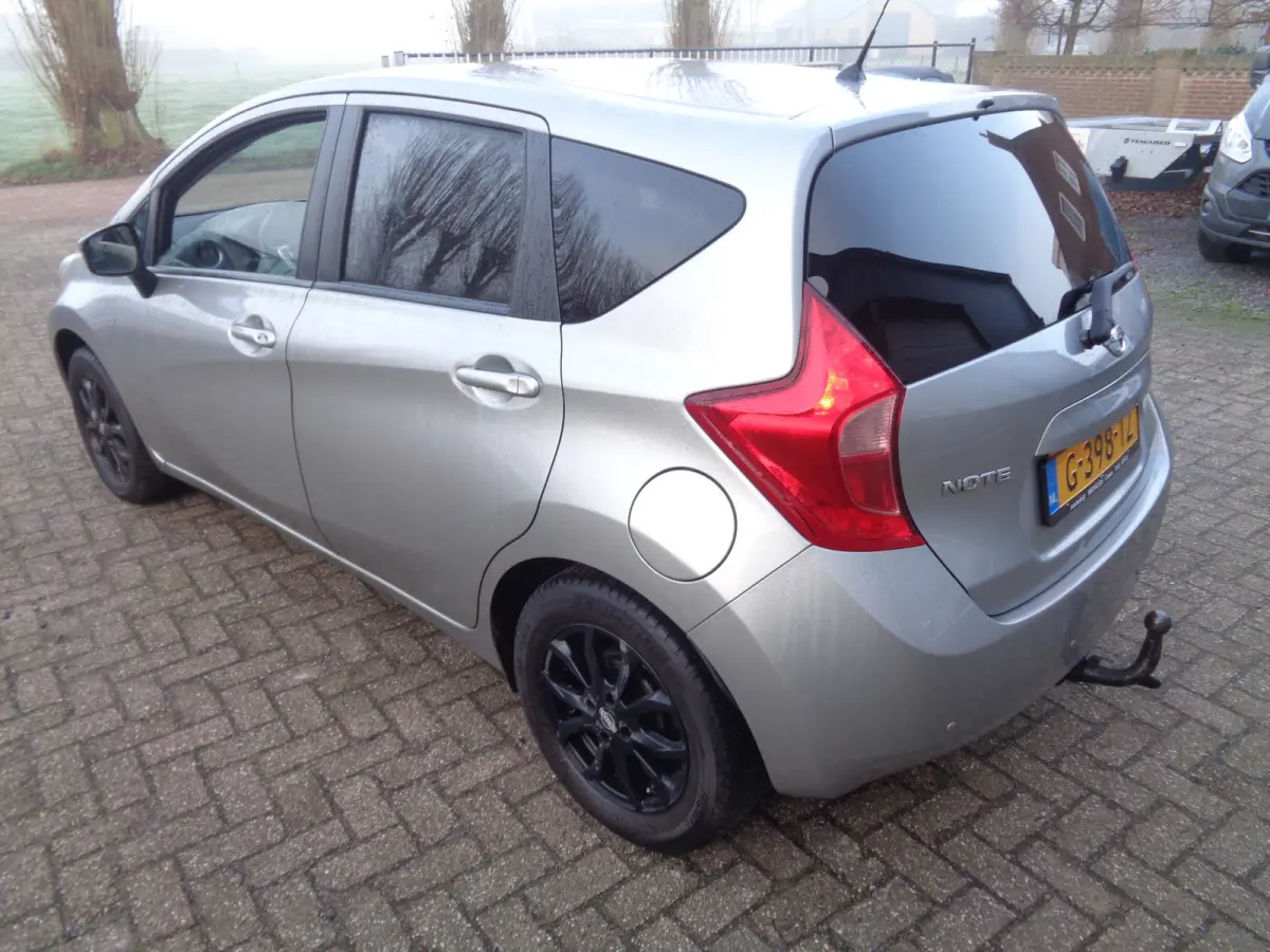 1.2 DIG-S Connect Edition navigatie, climate controle,trekhaak, keyless