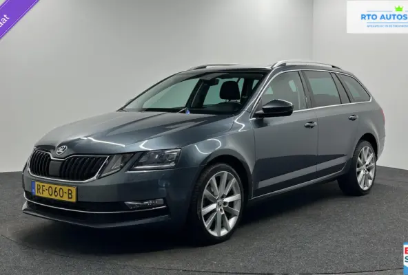1.4 TSI Greentech Style Business PANO TREKHAAK CAMERA NAVI CARPLAY.