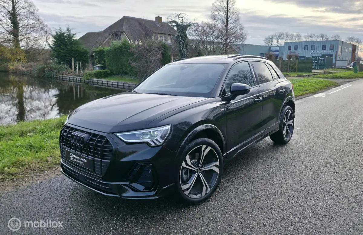40 TFSI Quattro S-Line / Pano / 360' / Carplay