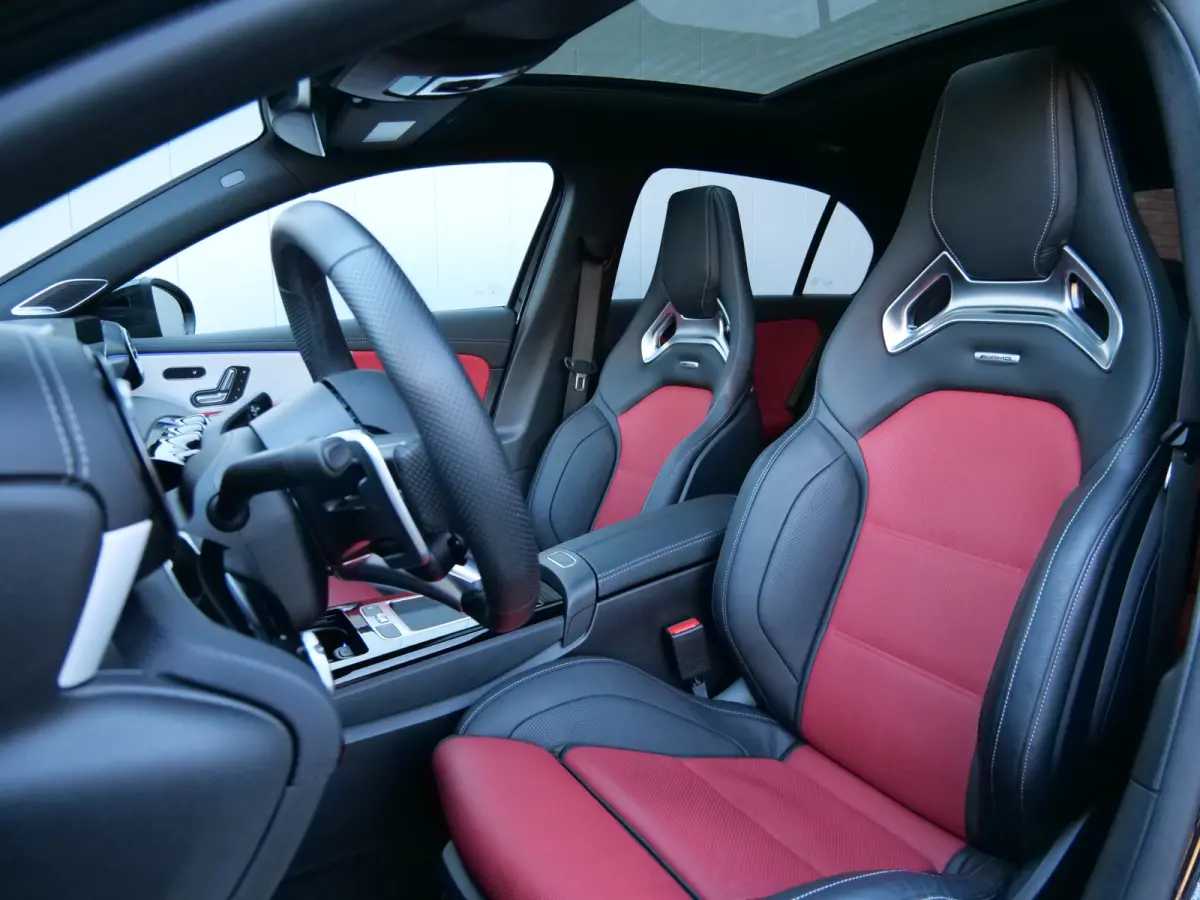 AMG 35 4MATIC 306 Pk Automaat Camera / DAB / Navigatie / Stoelverwarming