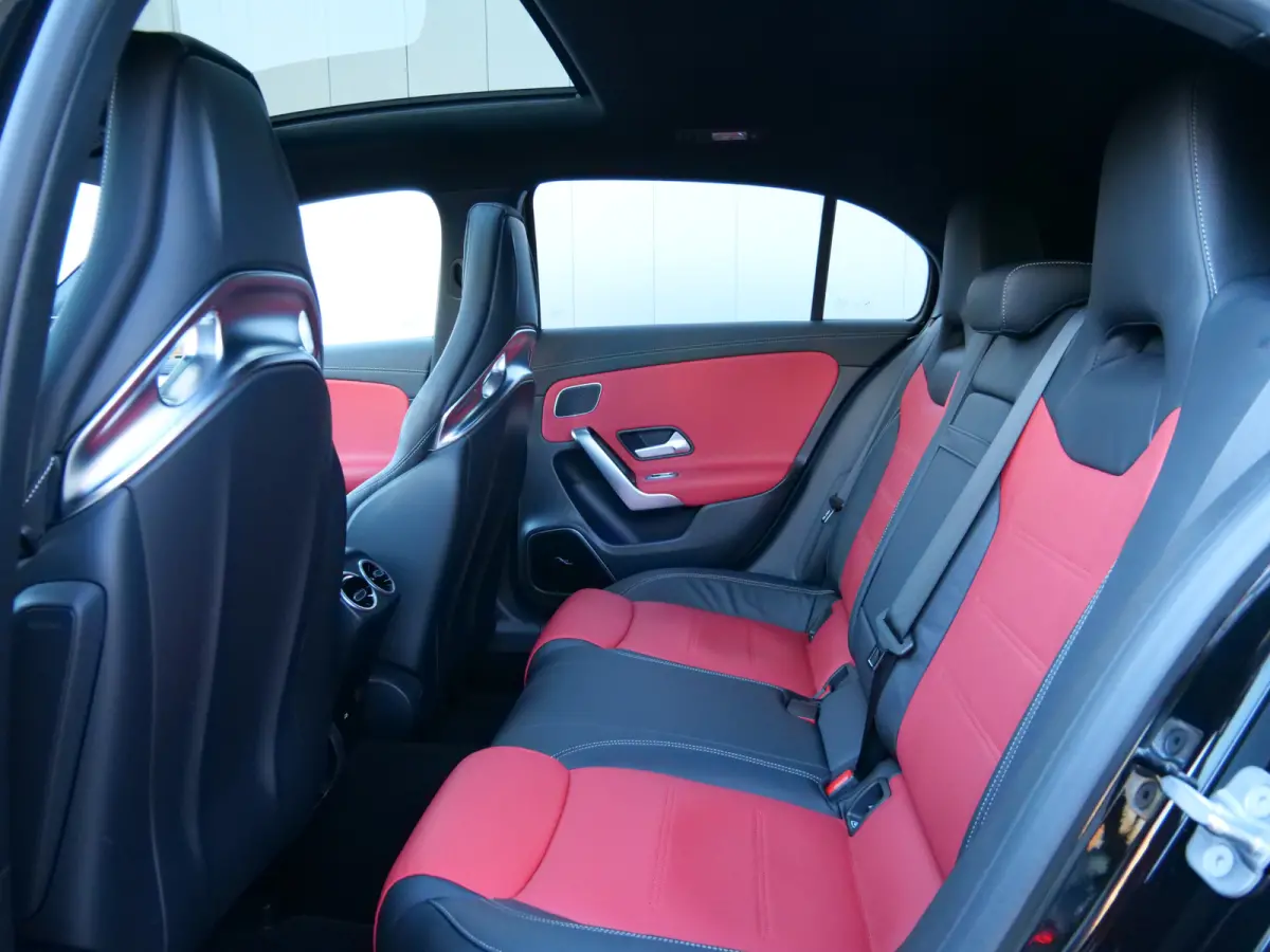 AMG 35 4MATIC 306 Pk Automaat Camera / DAB / Navigatie / Stoelverwarming