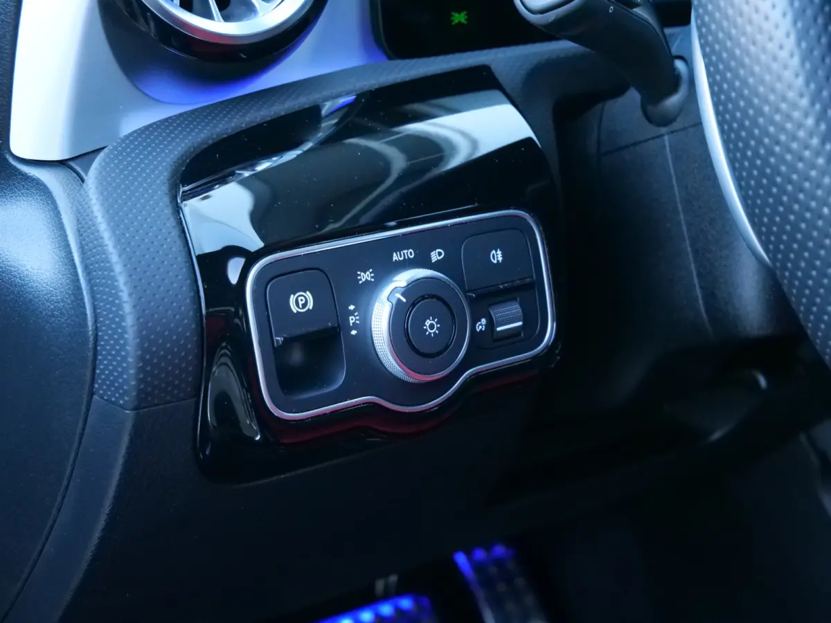 AMG 35 4MATIC 306 Pk Automaat Camera / DAB / Navigatie / Stoelverwarming