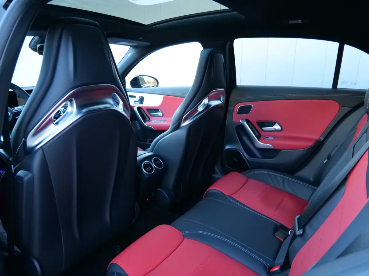 AMG 35 4MATIC 306 Pk Automaat Camera / DAB / Navigatie / Stoelverwarming