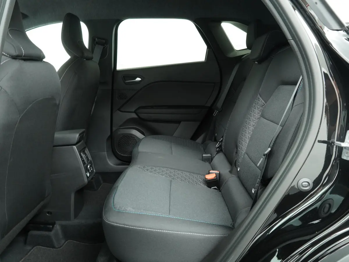evolution full hybrid E-Tech 145 | Navigatie | Parkeersensoren voor + achter |