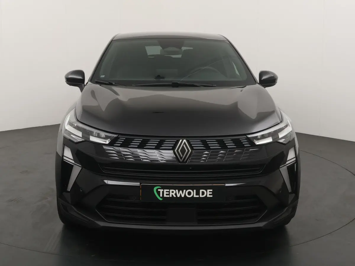 evolution full hybrid E-Tech 145 | Navigatie | Parkeersensoren voor + achter |