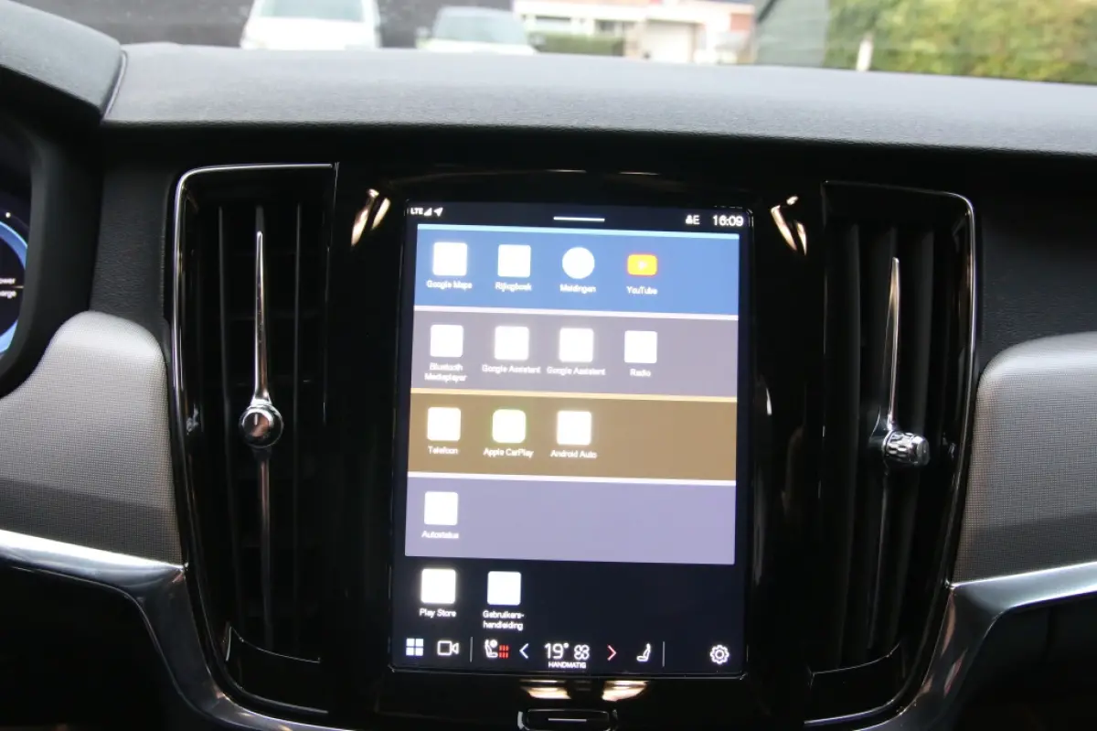 2.0 T8 AWD Inscription