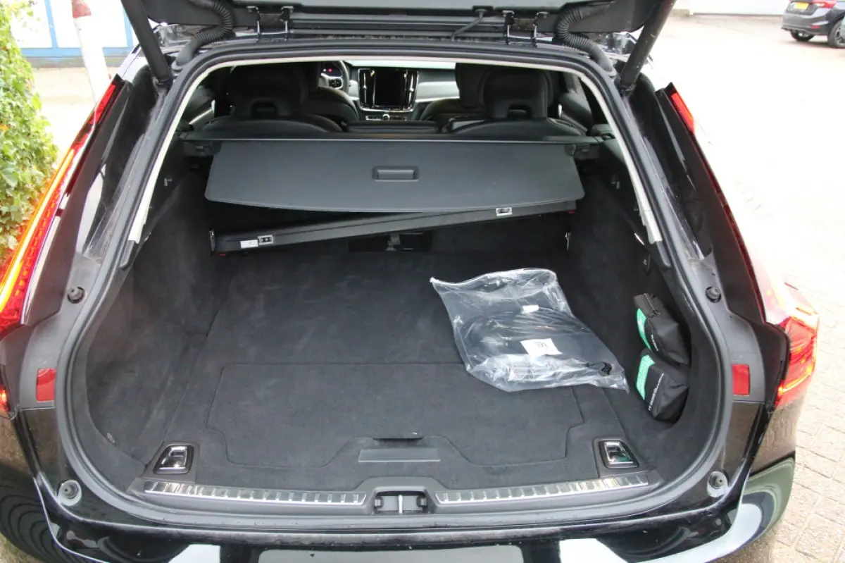 2.0 T8 AWD Inscription