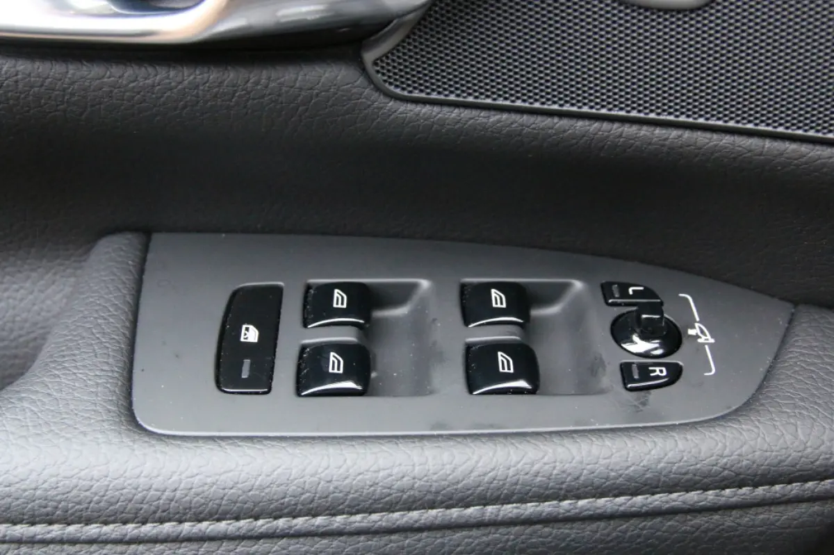2.0 T8 AWD Inscription