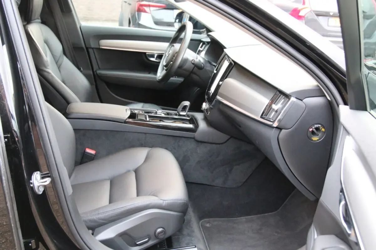 2.0 T8 AWD Inscription