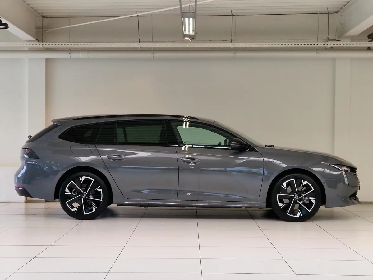 1.6 HYbrid 180 GT 7,4 kW boordlader | Alcantara | Navigatie | Stoelverwarming | Achteruitrijcamera | Adaptive Cruise Control | AGR stoelen