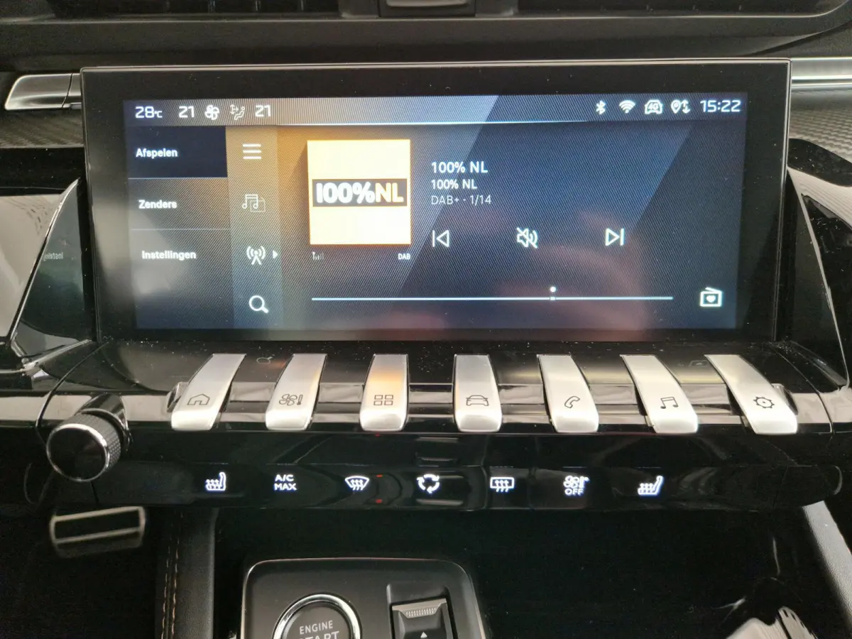 1.6 HYbrid 180 GT 7,4 kW boordlader | Alcantara | Navigatie | Stoelverwarming | Achteruitrijcamera | Adaptive Cruise Control | AGR stoelen