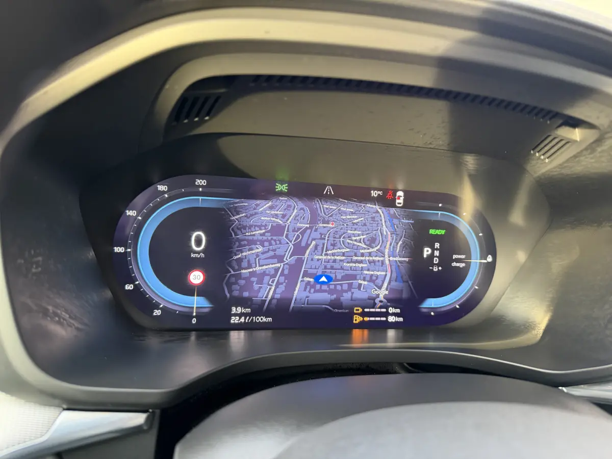 2.0 Recharge T6 AWD R-Design Facelift Luchtvering Panorama dak