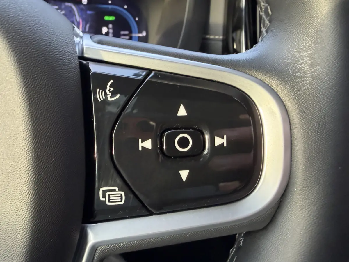 2.0 Recharge T6 AWD R-Design Facelift Luchtvering Panorama dak