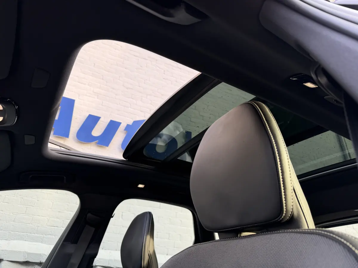 2.0 Recharge T6 AWD R-Design Facelift Luchtvering Panorama dak