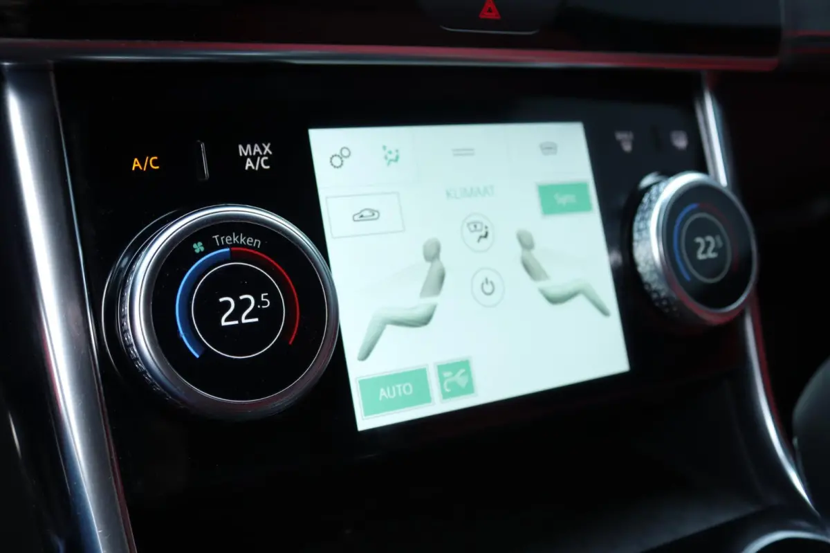 2.0 P250 HSE / Digitaal display / Carplay / Camera