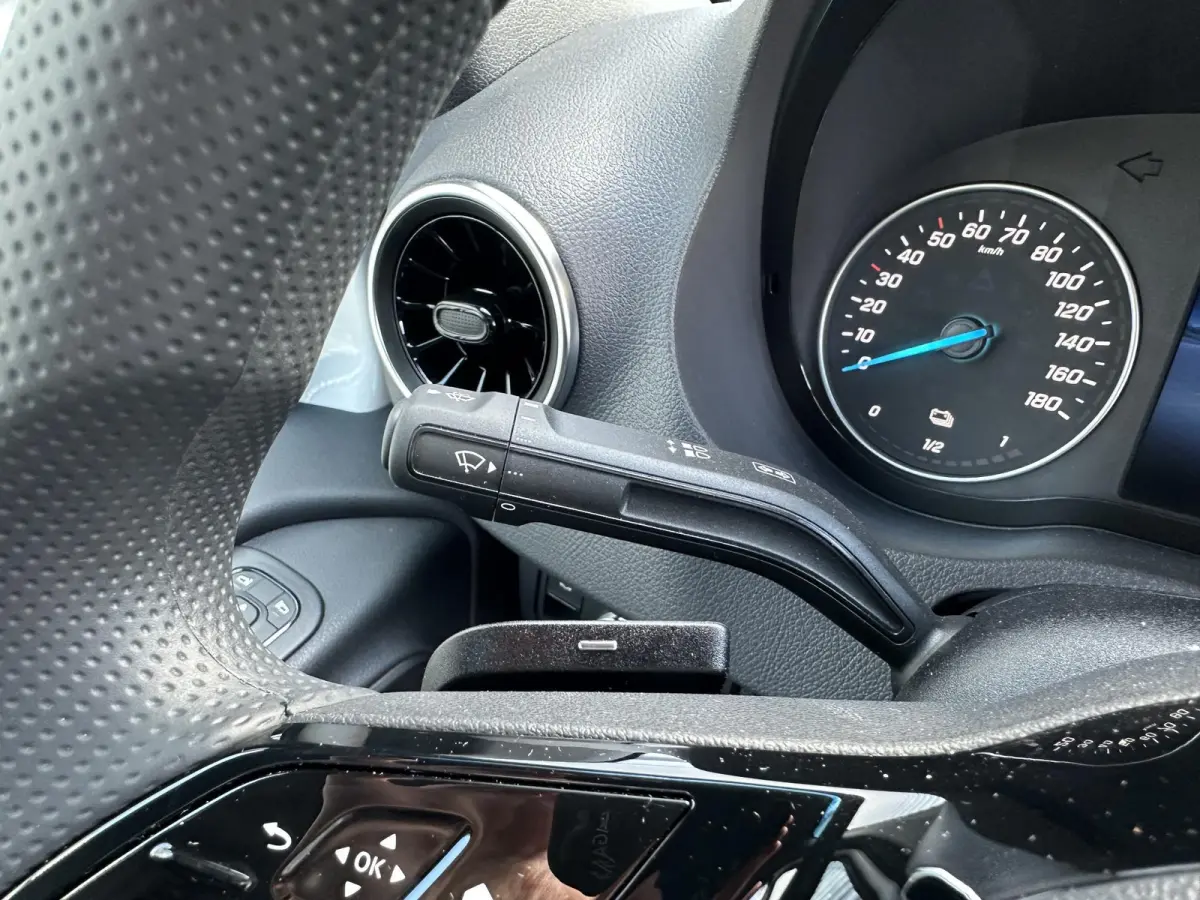 81kWh Geisoleerde Bakwagen 4250kg GVW 212km Actieradius