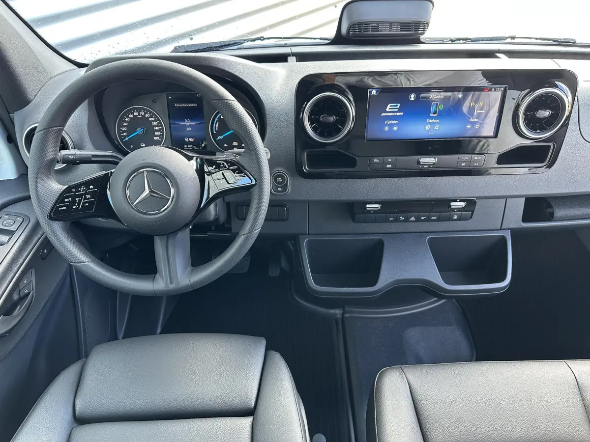 81kWh Geisoleerde Bakwagen 4250kg GVW 212km Actieradius