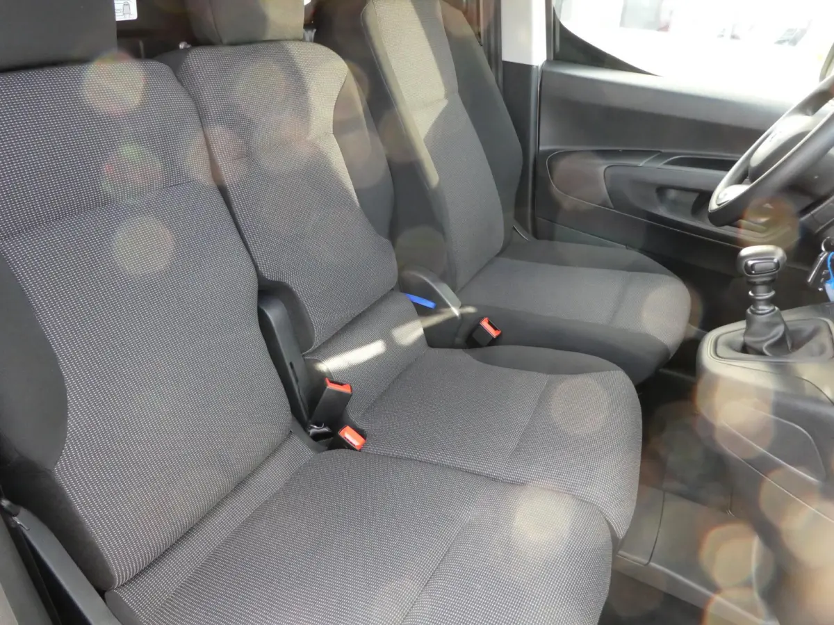 1.2 Turbo cool 3 zits camera apple carplay