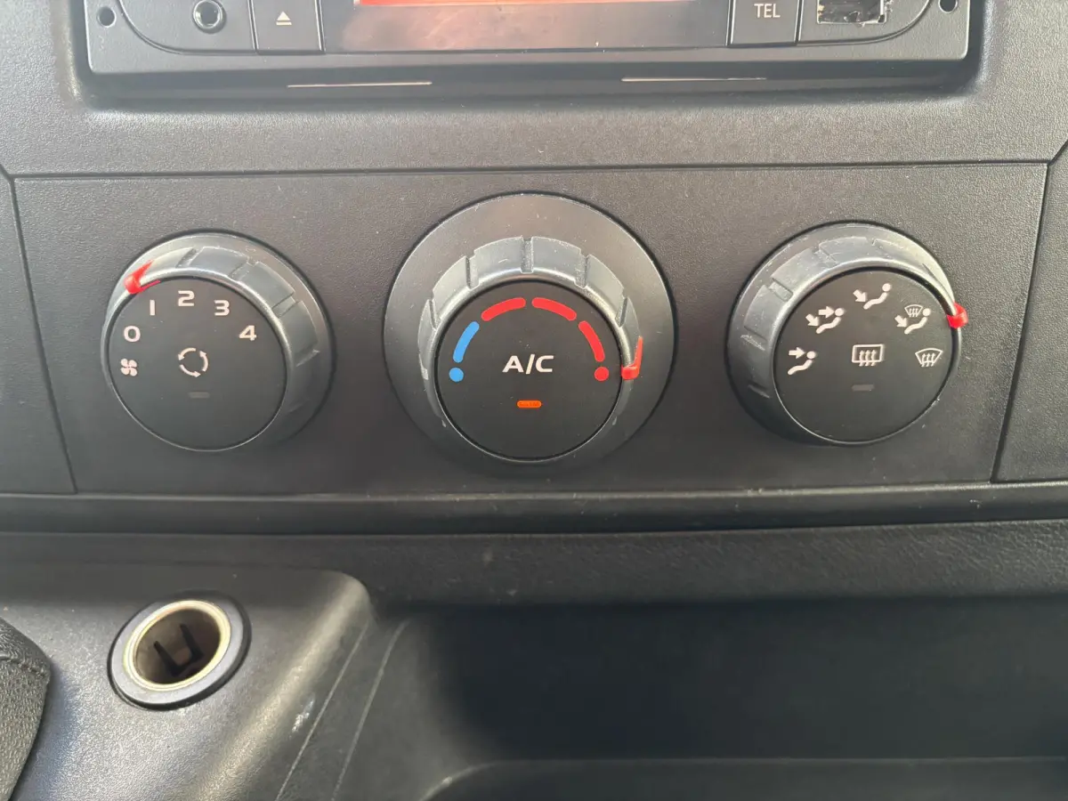 2.3 CDTI L2H1*A/C*CRUISE*LAADKLEP*3PERS*TEL*2500KG