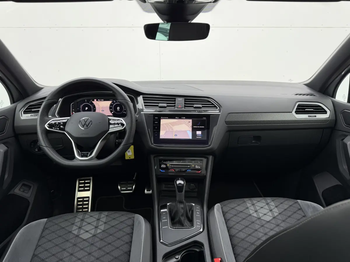 1.4 TSI eHybrid R-Line Bns | Pano | ACC | Matrix LED | Winter Pack | Camera