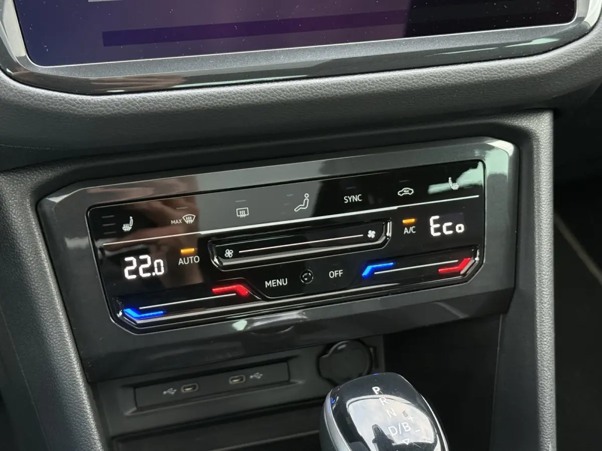 1.4 TSI eHybrid R-Line Bns | Pano | ACC | Matrix LED | Winter Pack | Camera