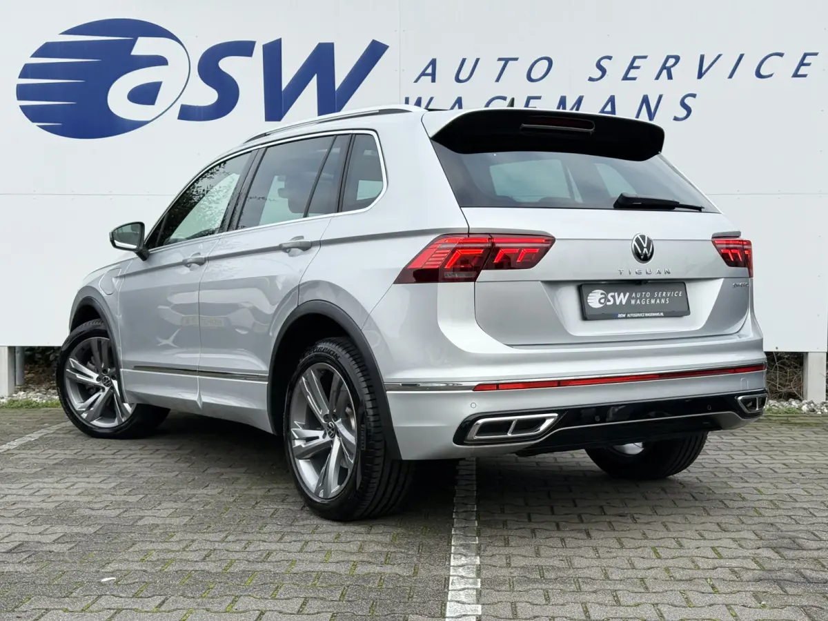 1.4 TSI eHybrid R-Line Bns | Pano | ACC | Matrix LED | Winter Pack | Camera
