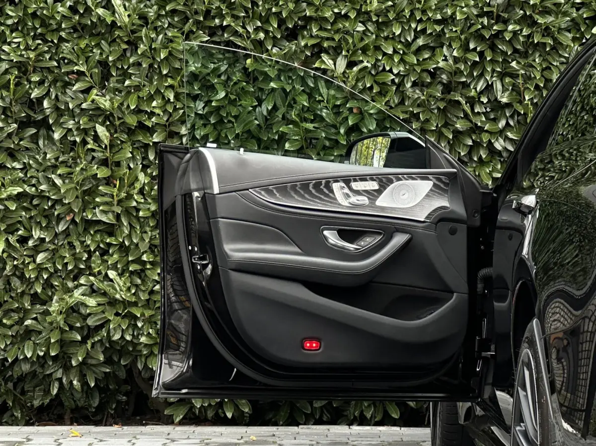 AMG 43 4MATIC+, PANO, BURMESTER, DODEHOEK, LEDER/ALCANTARA, SPORTUITLAAT, STOELVERWARMING/VENTILATIE, LICHTMETAAL 20"