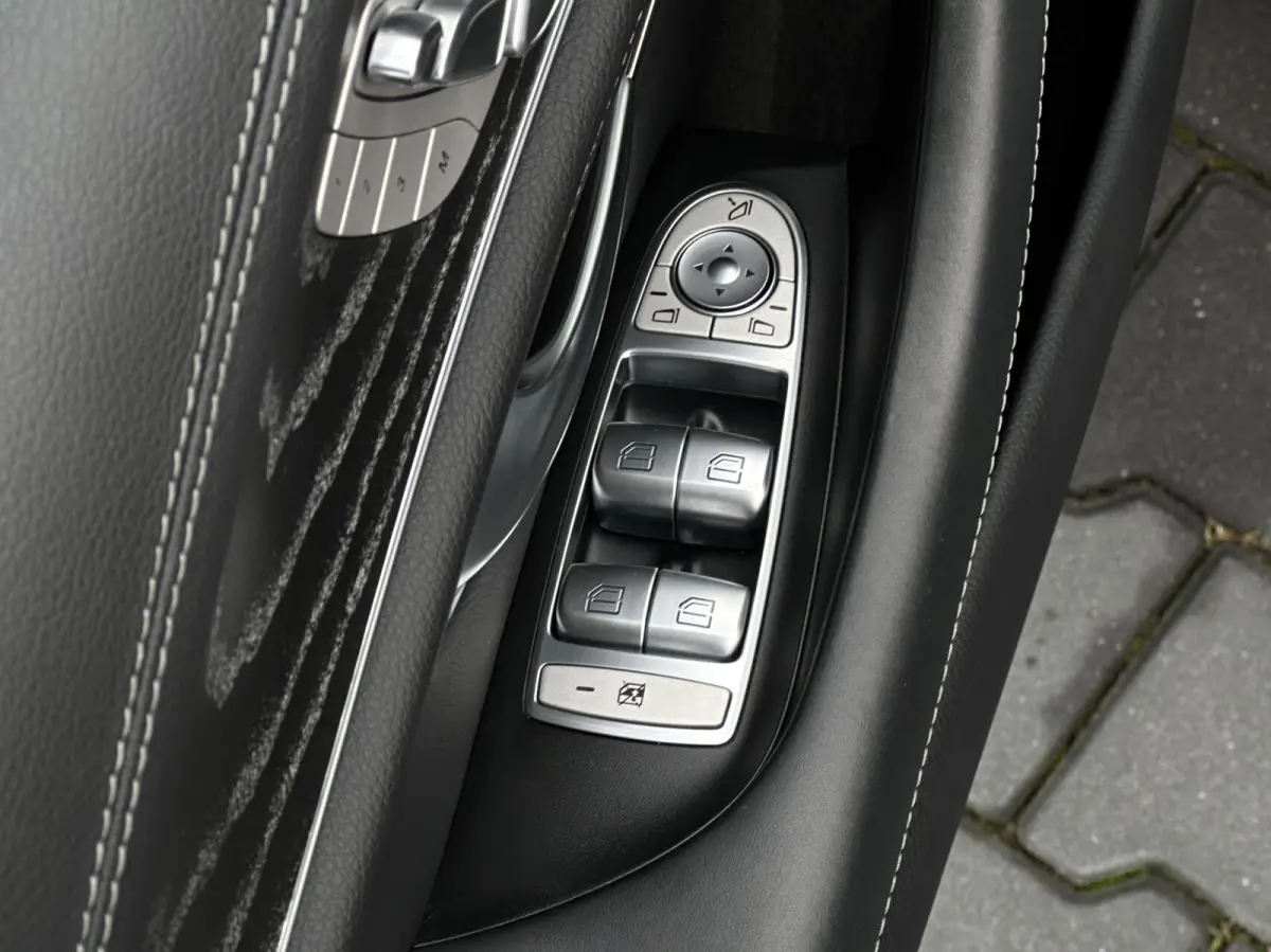 AMG 43 4MATIC+, PANO, BURMESTER, DODEHOEK, LEDER/ALCANTARA, SPORTUITLAAT, STOELVERWARMING/VENTILATIE, LICHTMETAAL 20"