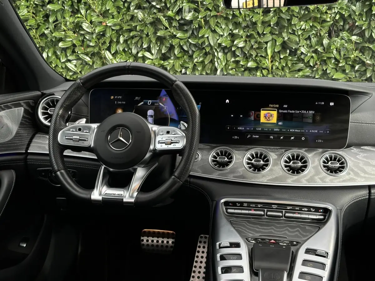 AMG 43 4MATIC+, PANO, BURMESTER, DODEHOEK, LEDER/ALCANTARA, SPORTUITLAAT, STOELVERWARMING/VENTILATIE, LICHTMETAAL 20"