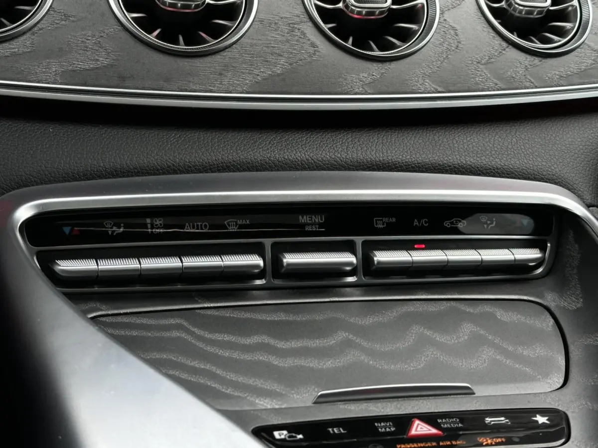 AMG 43 4MATIC+, PANO, BURMESTER, DODEHOEK, LEDER/ALCANTARA, SPORTUITLAAT, STOELVERWARMING/VENTILATIE, LICHTMETAAL 20"