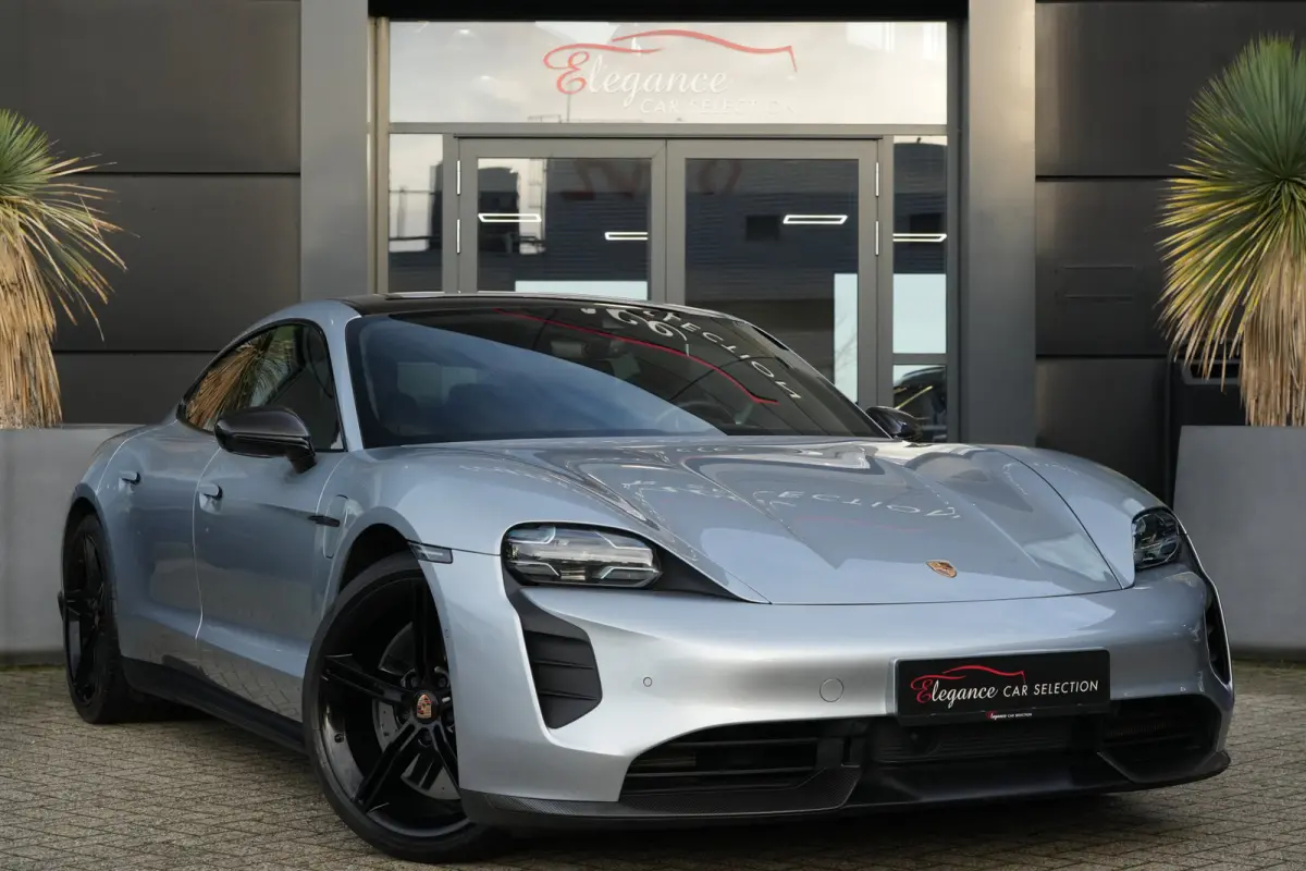Turbo S 761pk SOH 91% Panoramadak/Burmester/Carbon