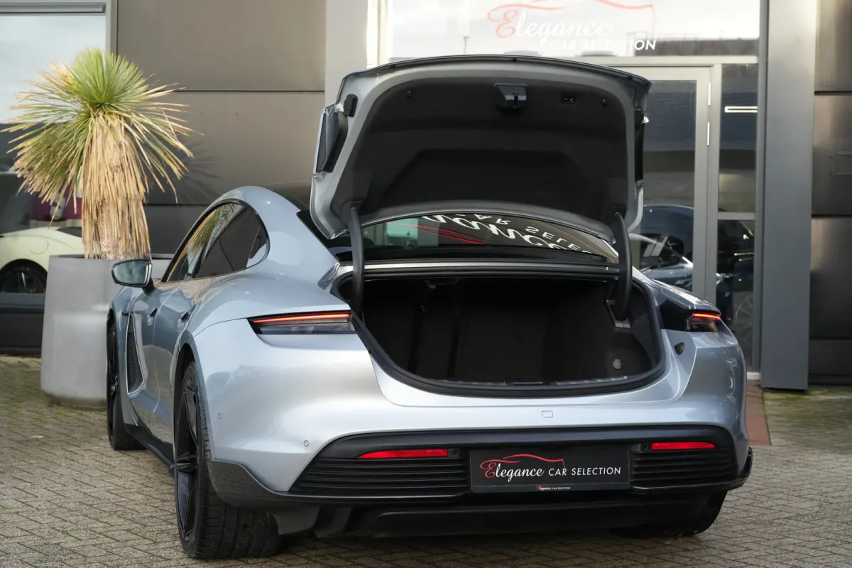 Turbo S 761pk SOH 91% Panoramadak/Burmester/Carbon
