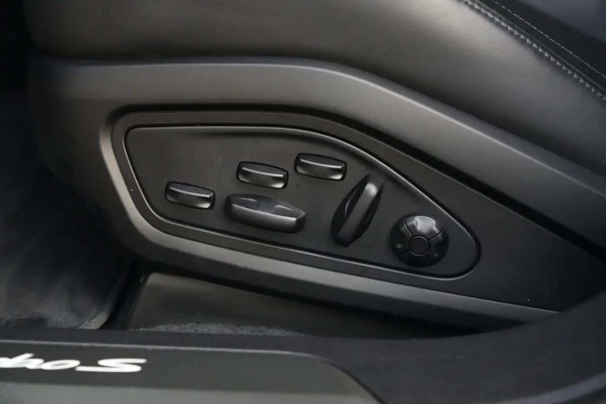 Turbo S 761pk SOH 91% Panoramadak/Burmester/Carbon