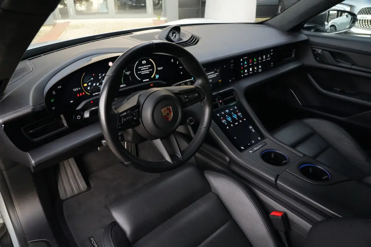 Turbo S 761pk SOH 91% Panoramadak/Burmester/Carbon