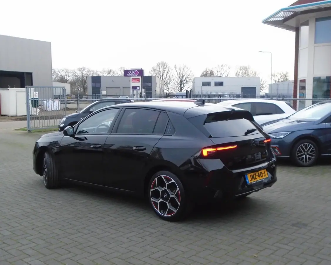 1.2 Business Elegance,GS-Line,A-Camera
