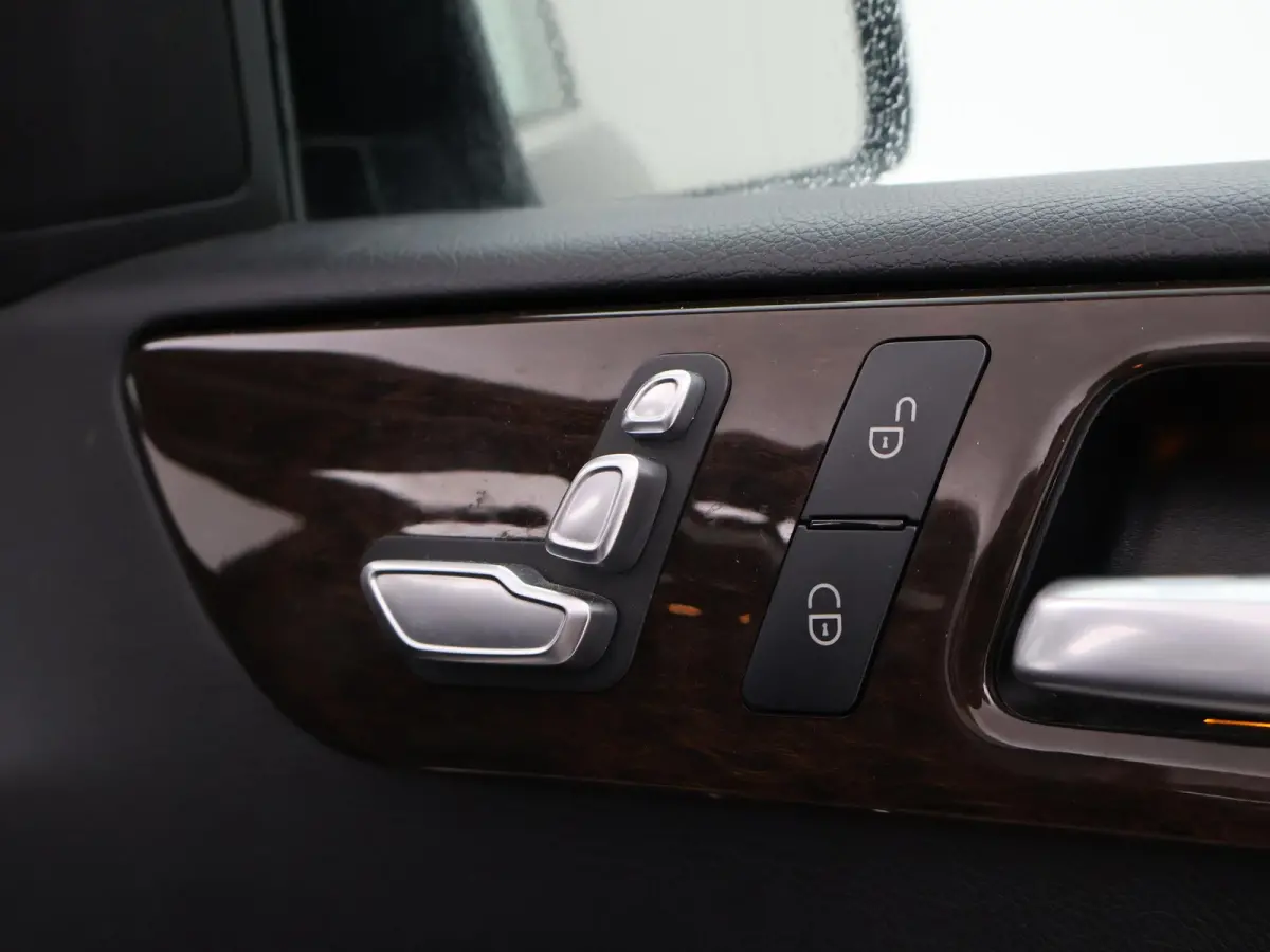 400 V6T 4MATIC 7-PERS. *BTW* + TREKHAAK 3500 KG | 360 CAMERA | PANORAMA | CARPLAY