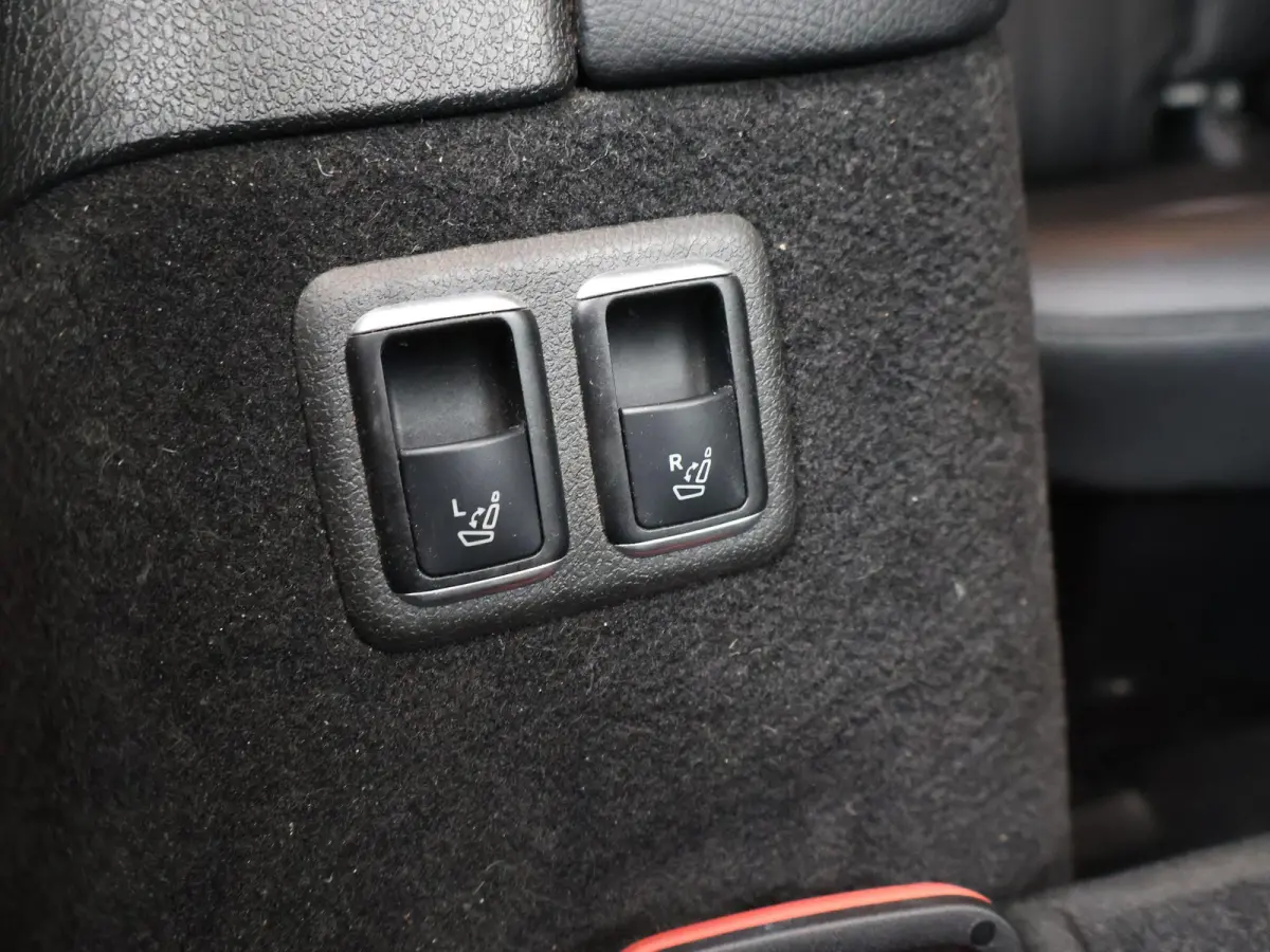 400 V6T 4MATIC 7-PERS. *BTW* + TREKHAAK 3500 KG | 360 CAMERA | PANORAMA | CARPLAY