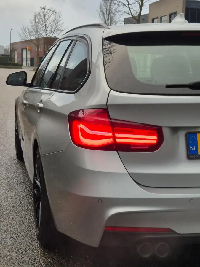 320i M Sport Edition Apple CarPlay dig.cluster Camera Breedset M velgen NAP Rijklaar 320i M Sport Edition