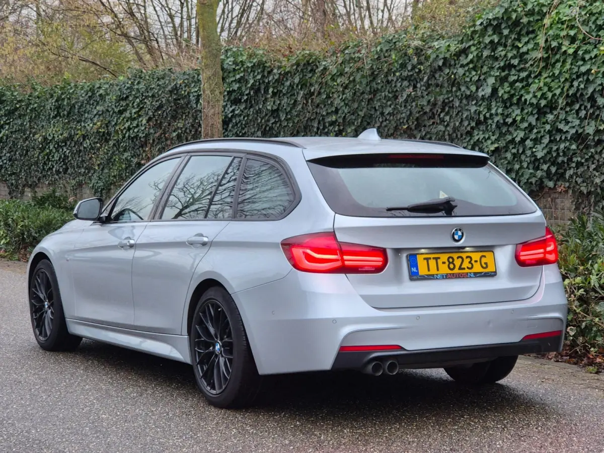 320i M Sport Edition Apple CarPlay dig.cluster Camera Breedset M velgen NAP Rijklaar 320i M Sport Edition