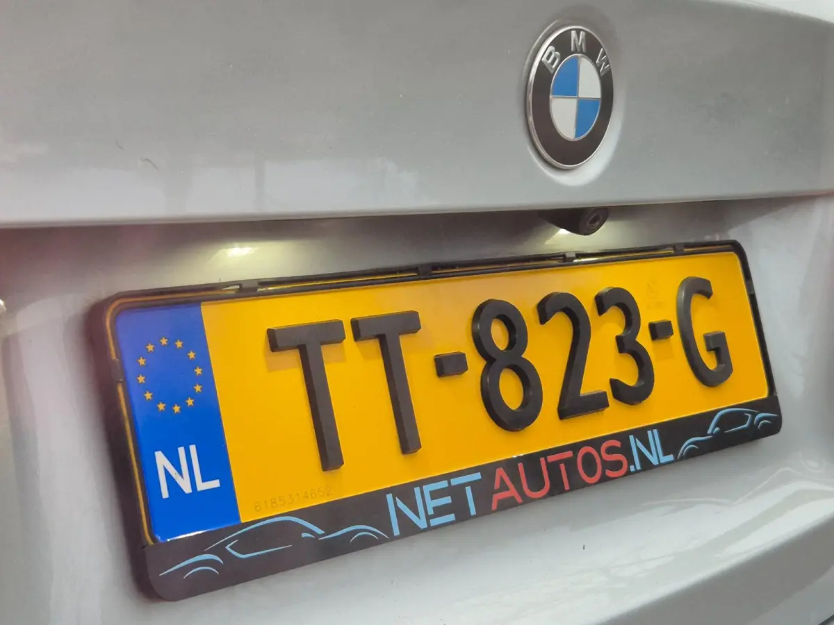 320i M Sport Edition Apple CarPlay dig.cluster Camera Breedset M velgen NAP Rijklaar 320i M Sport Edition