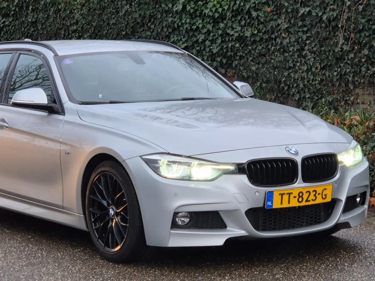 320i M Sport Edition Apple CarPlay dig.cluster Camera Breedset M velgen NAP Rijklaar 320i M Sport Edition