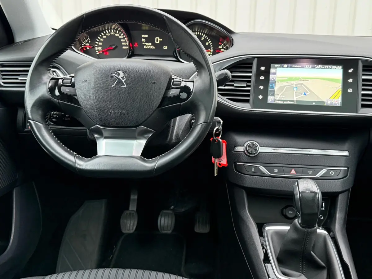 1.2 PureTech Blue Lease Executive 2e Eigenaar,Navi,Climate,Cruise,Pano,PDC,N.A.P!